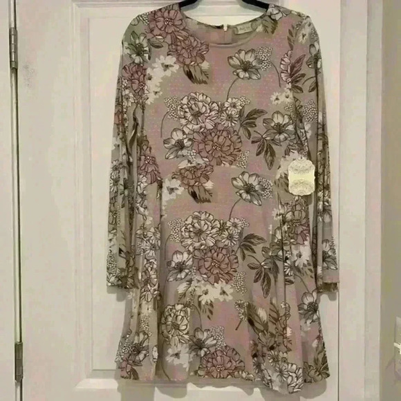 Altar’d State Pink‎ Floral long Sleeve Dress - Picture 1 of 8